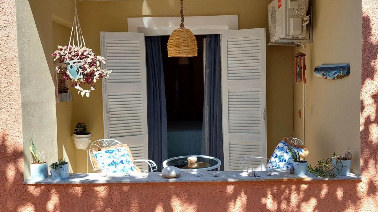 Nias Studio Apartment Perama  Exterior foto